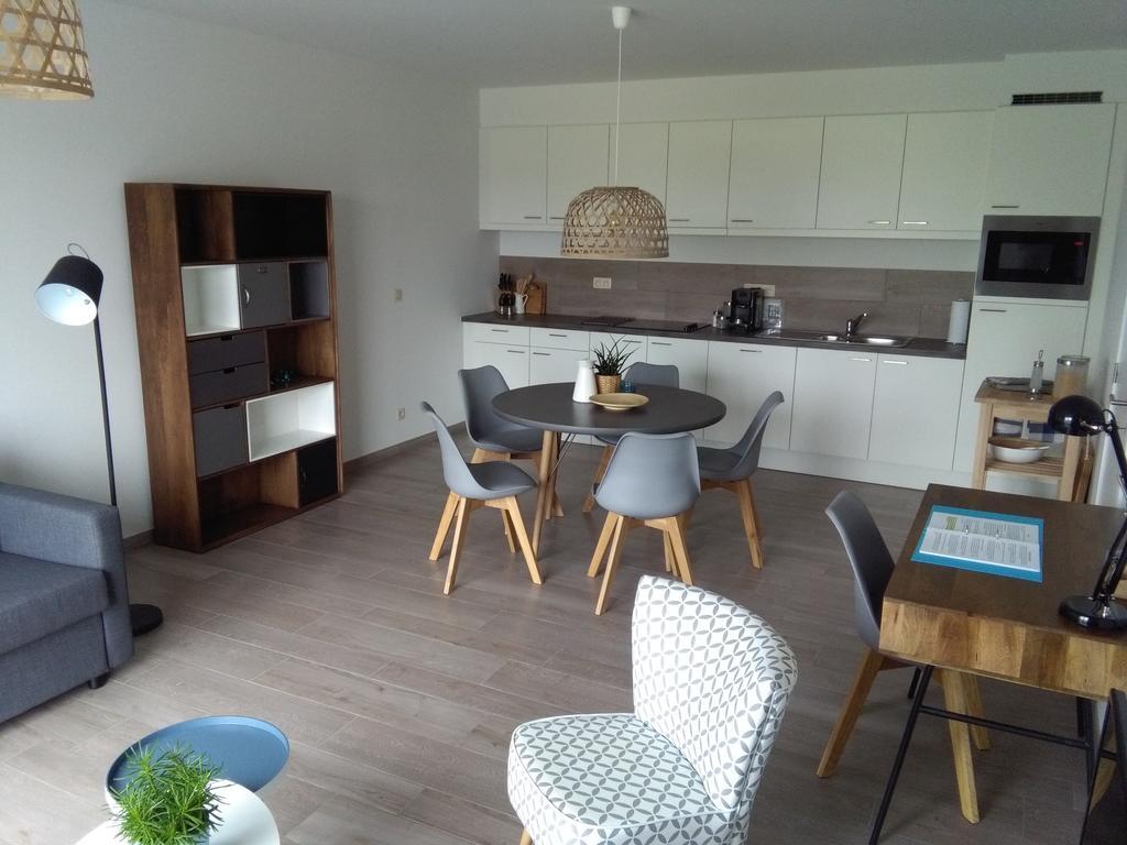 Lo-Gies Apartment Локристи Екстериор снимка