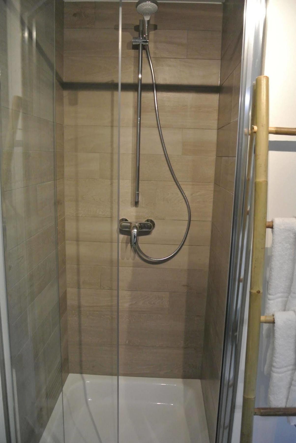 Lo-Gies Apartment Локристи Екстериор снимка