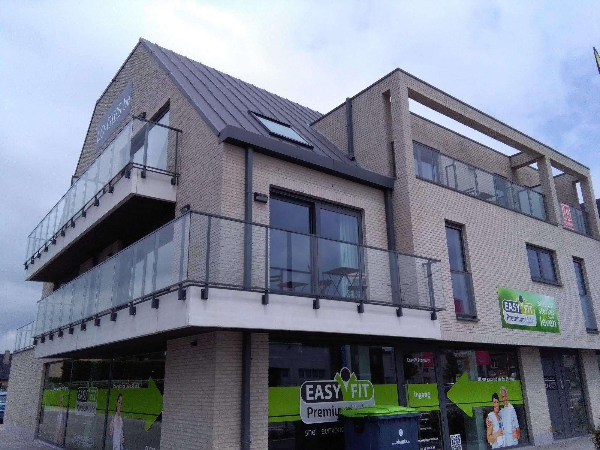 Lo-Gies Apartment Локристи Екстериор снимка